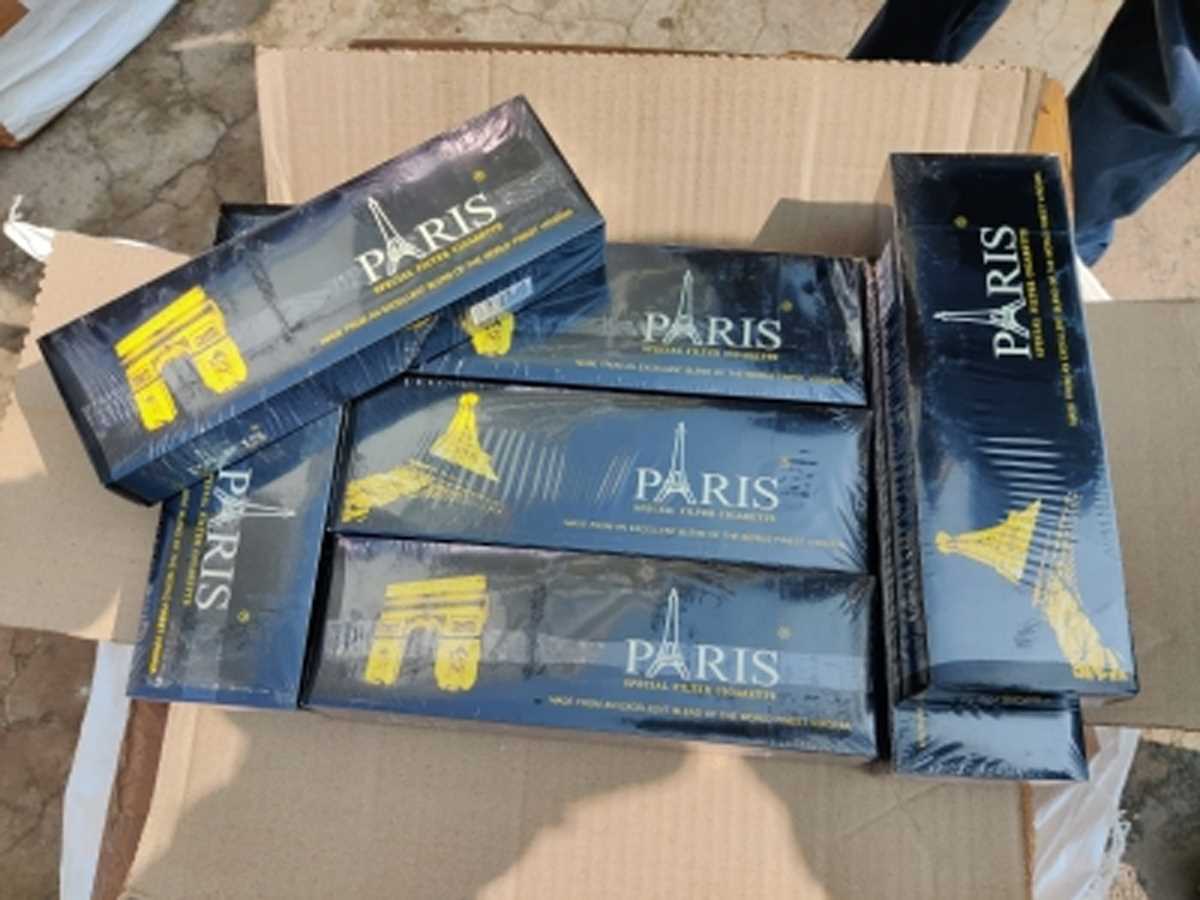 विजयवाड़ा में 8 करोड़ रुपये की 80 लाख विदेशी सिगरेट जब्त